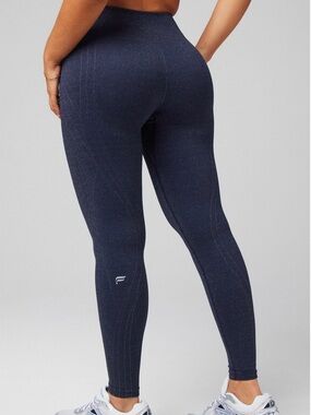 Fabletics x Khloe Seamless Legging